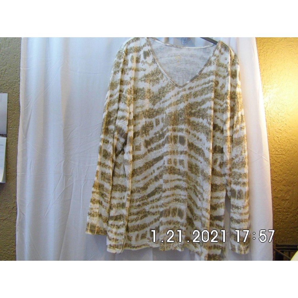 Belle by Kim Gravel Batik Stripe Sweater Slub Top - Picture 2 of 2